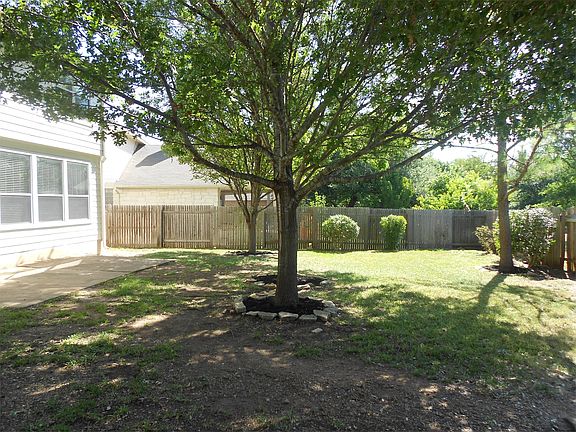 2nd image of 8016 Whitworth Ln