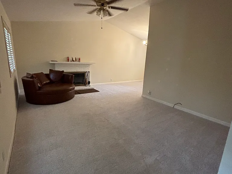 418 Aragon Pl — Photo 9