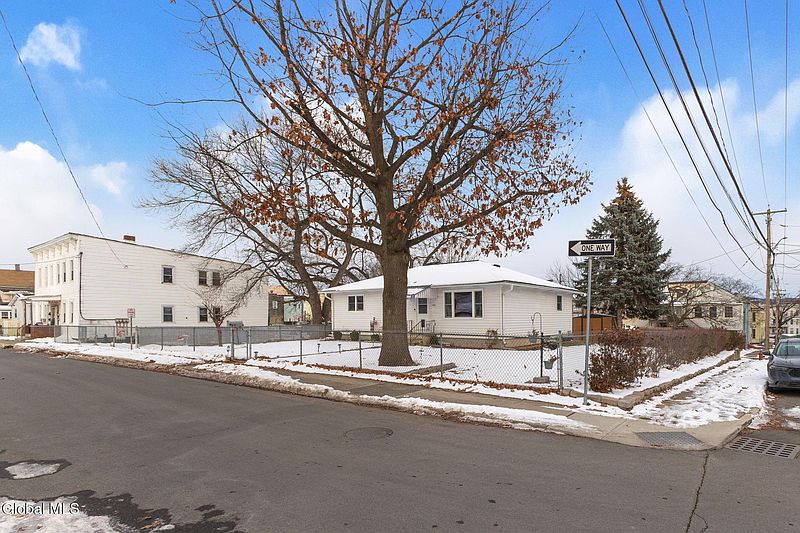 4th image of 150 Lancaster Street