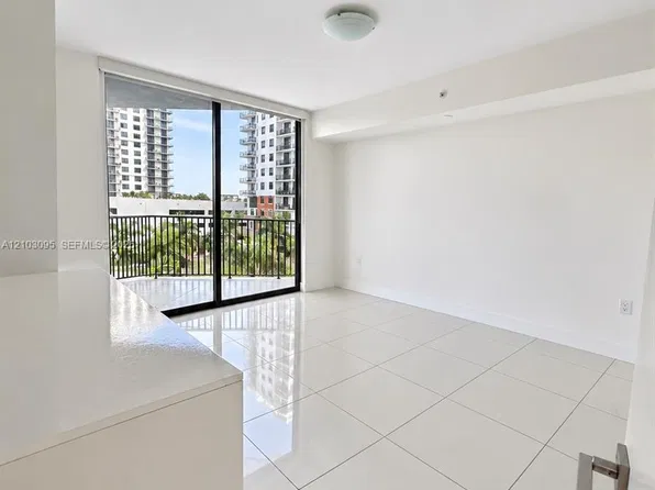 5252 NW 85th Ave APT 309, Doral, FL 33166
