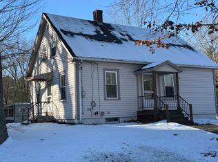 9 Old Colony Rd, Dover, NH 03820