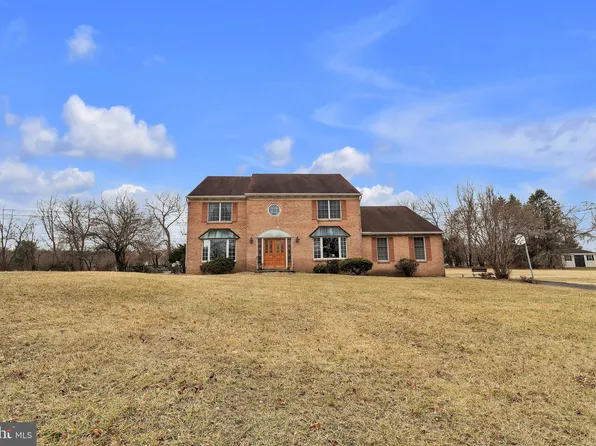 1655 Shefley Ln, Collegeville, PA 19426