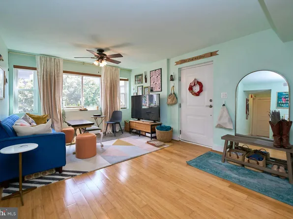 1225 Fairmont St NW APT 202, Washington, DC 20009