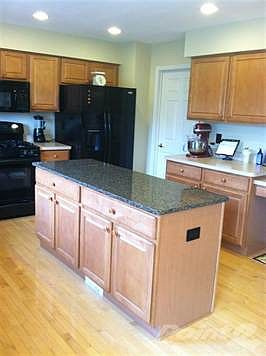 4th image of 6480 Meadow Creek Dr