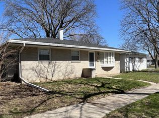 8026 W Beckett Ave, Milwaukee, WI 53218