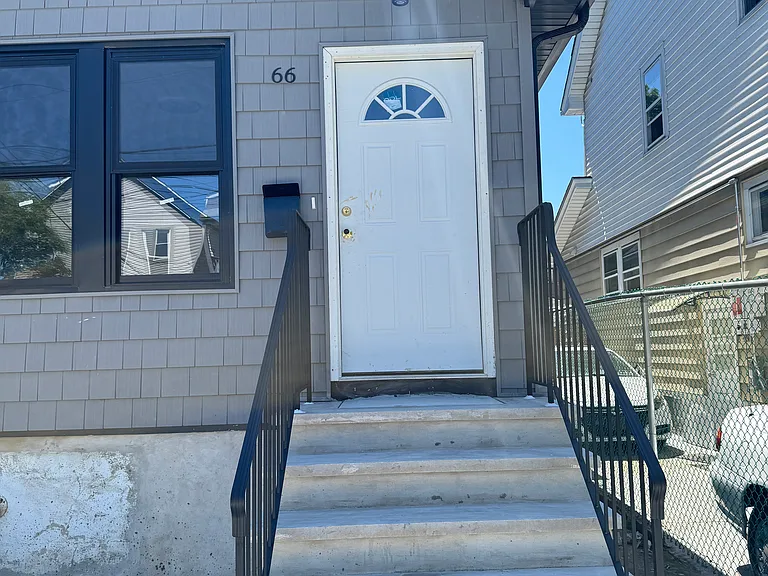 66 Irving Pl #1 — Photo 11
