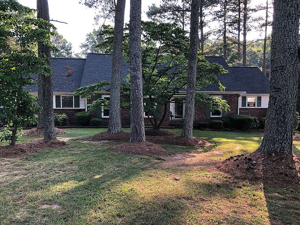 2nd image of 212 Woodland Cir