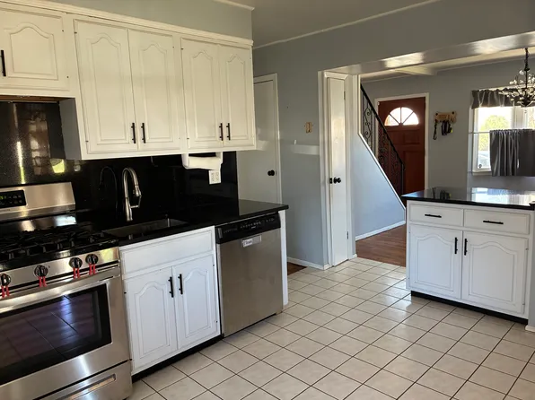 (undisclosed Address), Hicksville, NY 11801