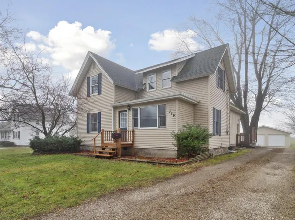 759 6th Ave, Lake Odessa, MI 48849