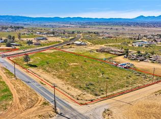 10420 Kiowa Rd, Apple Valley, CA 92308