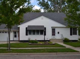 518 8th St NE, Staples, MN 56479