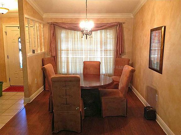 3rd image of 8559 Shady Glen Dr