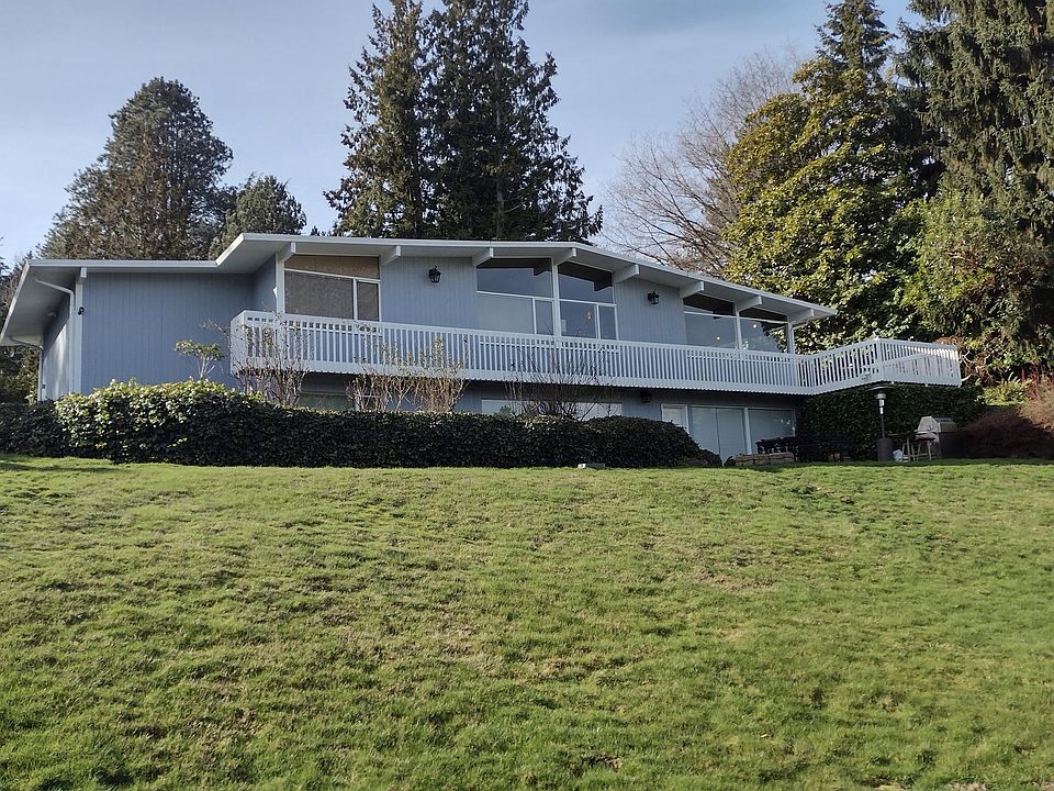 1st image of 7940 NE 32nd St #B