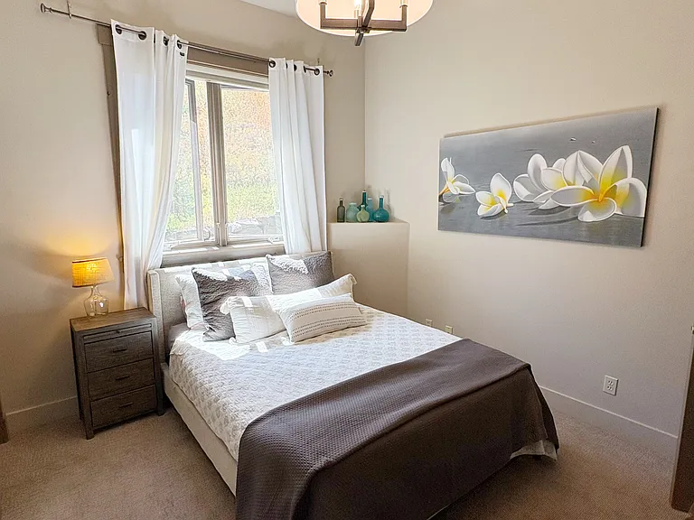 2060 Paddington Dr — Photo 23