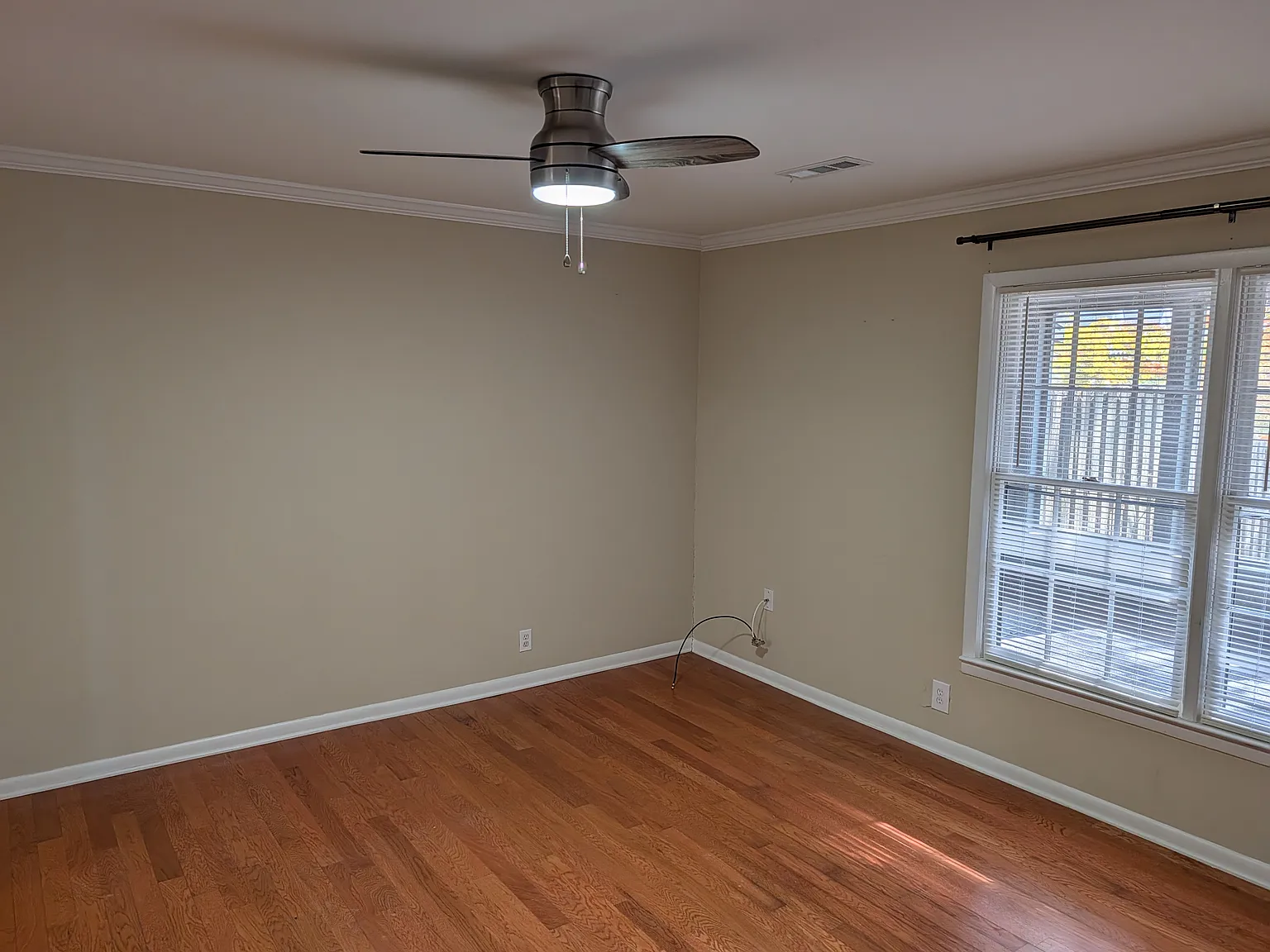 3 bed, 2.5 bath, 1408 sqft, $1,550 — Photo 4
