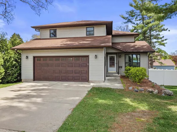 121 Merton Ave, Lodi, WI 53555