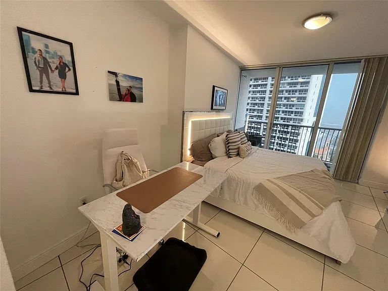 1750 N Bayshore Dr #2106 — Photo 13