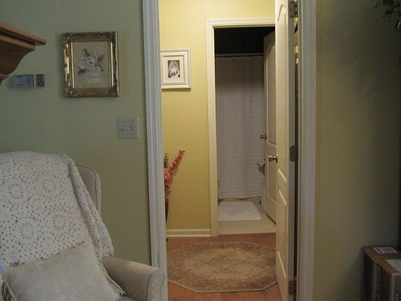3rd image of 1412 Camellia Way