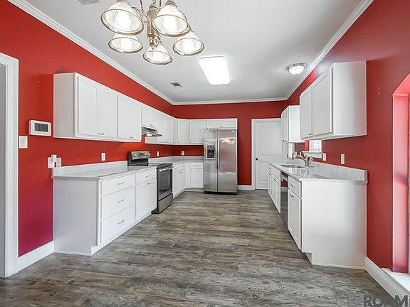 4th image of 32553 Magnolia Ct