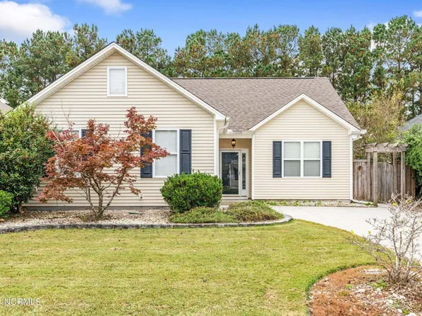 211 Sand Pebble Dr, Leland, NC 28451