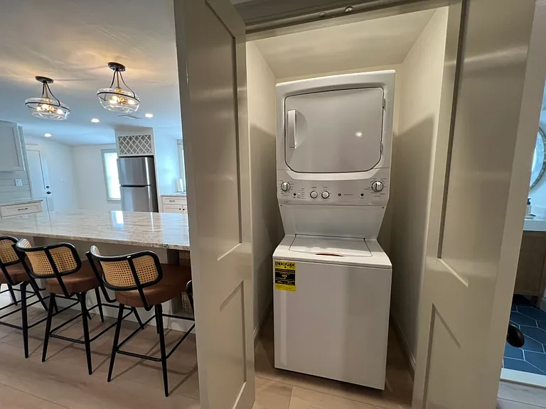 31 Park Ave #31 — Photo 5
