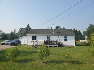 3198 W Ten Mile Rd, Dafter, MI 49724