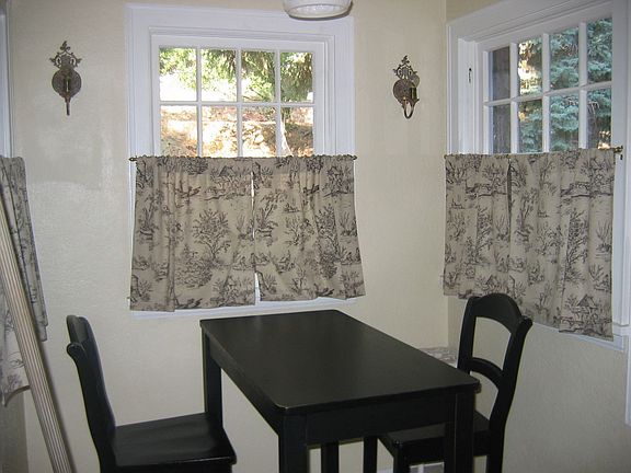 Breakfast Nook