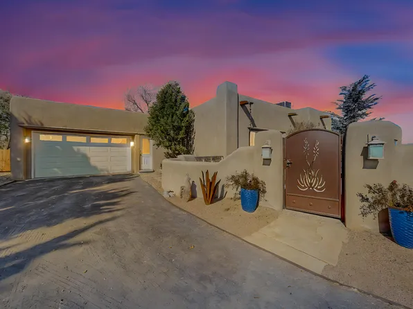 125 Martha Ct, Corrales, NM 87048