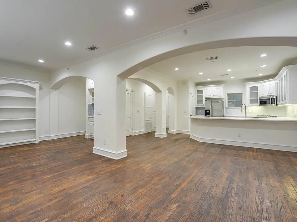 4110 McKinney Ave #5