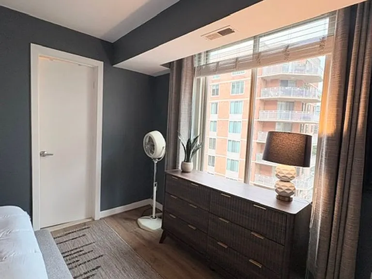 7500 Woodmont Ave #907 — Photo 25