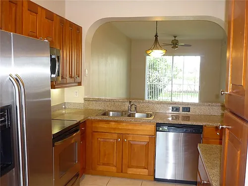 3500 Oaks Clubhouse Dr Photo 1