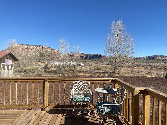 3rd image of 2585 Vermillion Rd