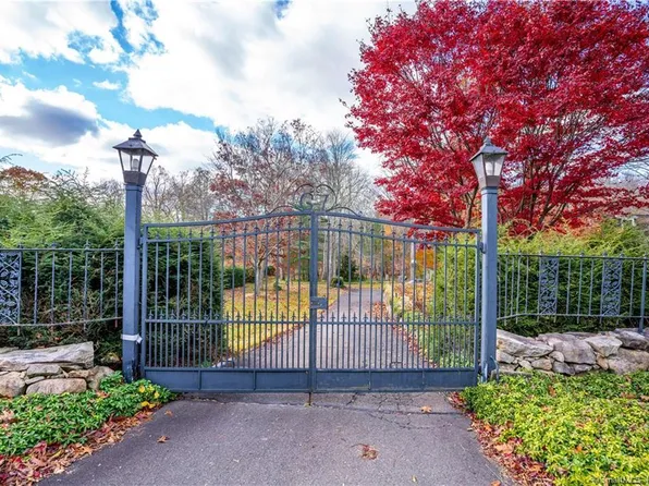 67 Carter Street, New Canaan, CT 06840