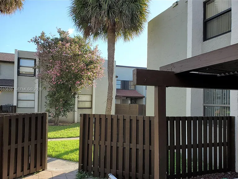 10020 NW 9th Street Cir #102 — Photo 3