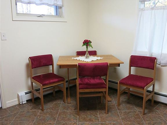 Dining area in kitchen