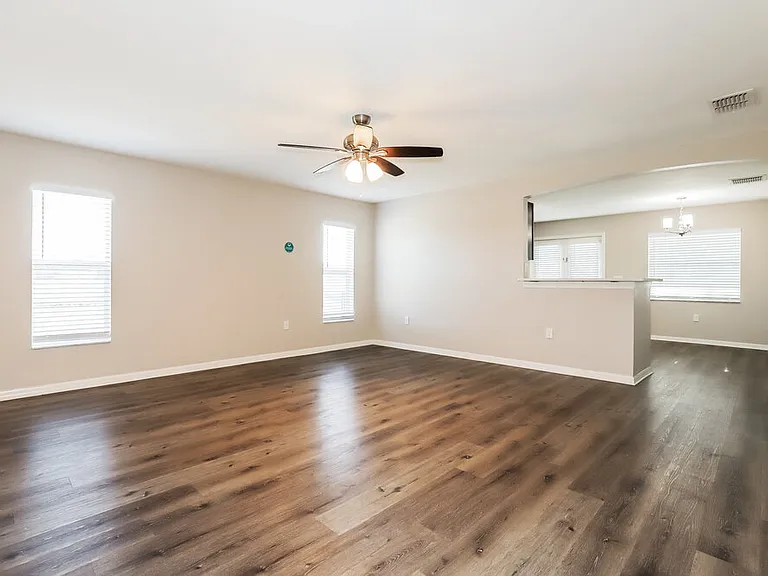 2304 Pleasure Run Dr — Photo 5