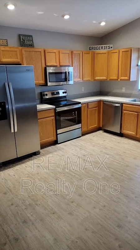 2 bed, 2.0 bath, 1100 sqft, $1,550 — Photo 4