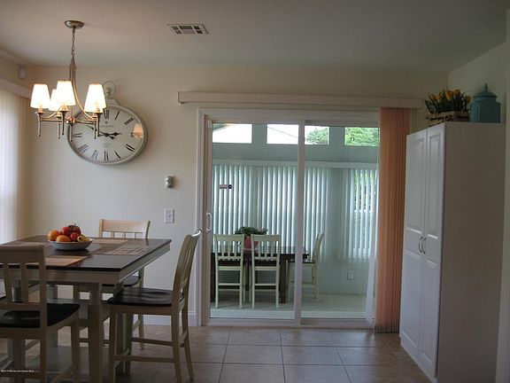 4th image of 26 Ramona Dr