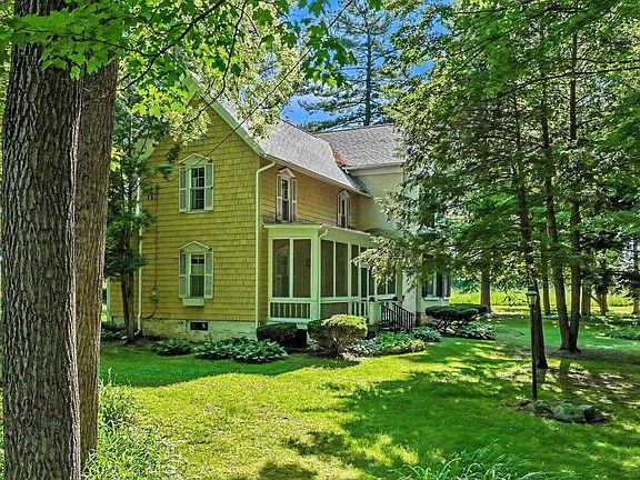 5th image of 10241 Bair Lake St