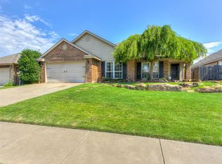 333 Mohawk Trl, Edmond, OK 73003