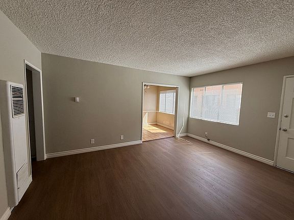 3rd image of 8310-22 S Western Ave #8318-2