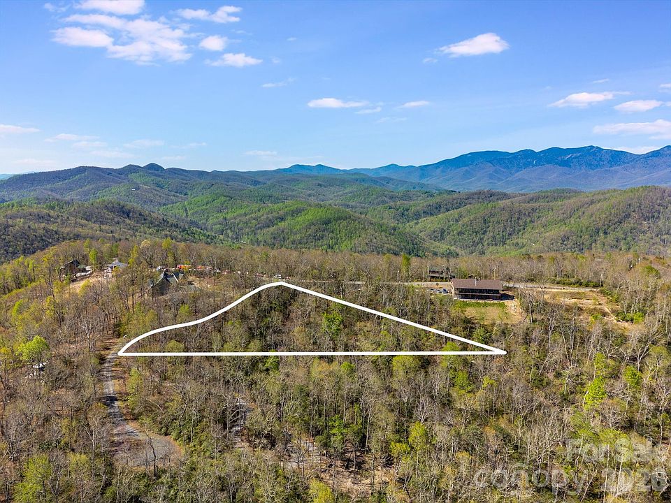 1st image of 27 Trails End Rd