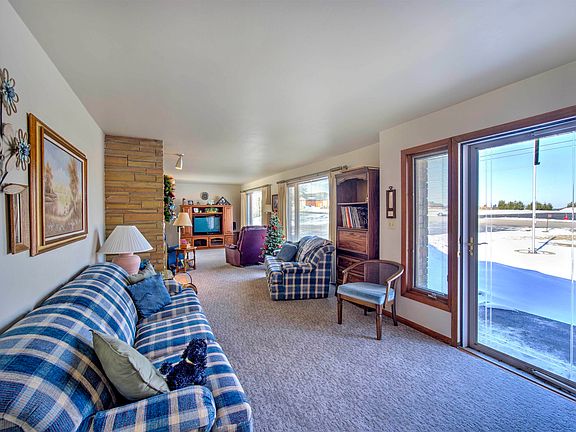 3rd image of E9481 W Beckert Rd