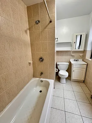 Rented by City Connections Realty | media 5