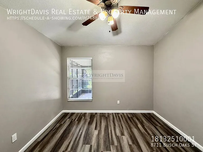 8711 Busch Oaks St — Photo 32