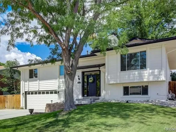 2221 S Arbutus Court, Lakewood, CO 80228