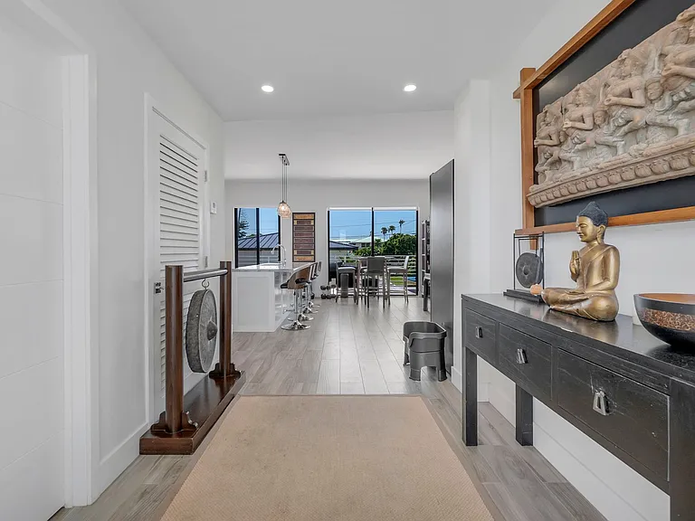 273 W Seaview Dr — Photo 25