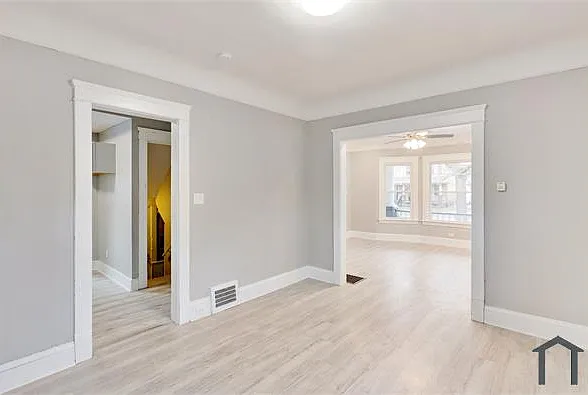 4 bed, $1,400 — Photo 4