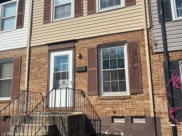 8 Monhegan Ct, Nottingham, MD