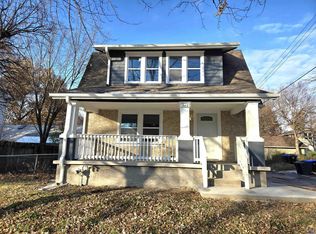 2112 SW Huntoon St, Topeka, KS 66604